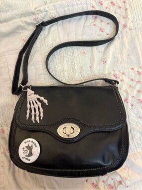 Vintage Giani Bernini Black Leather Shoulder/Crossbody Turnlock Handbag